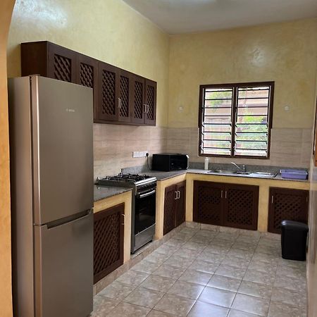 Flametree Beach Homes Praia de Diani Exterior foto
